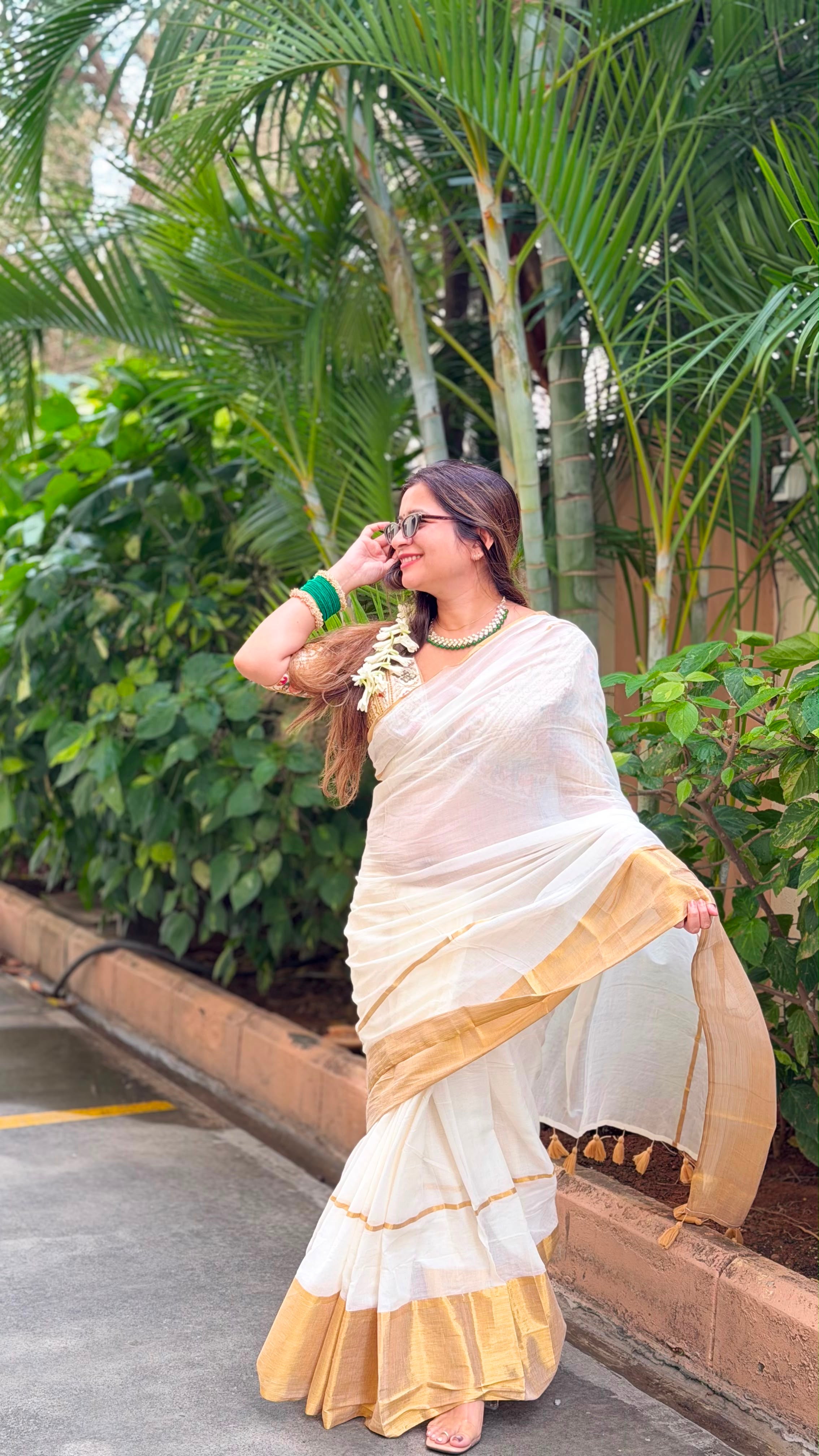 Kasavu Katha
