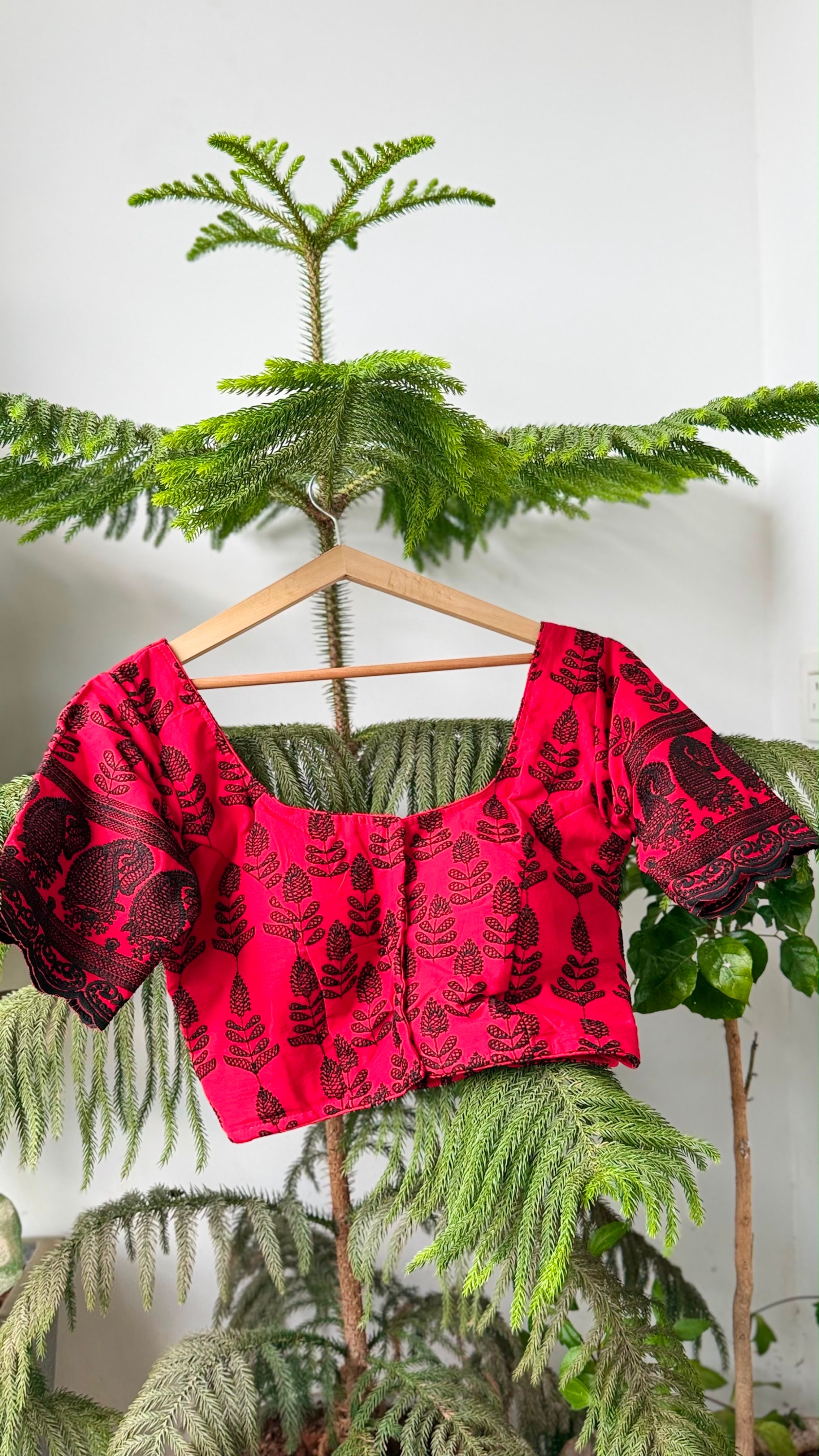 LALIMA NOOR chikankari blouse with elephant-inspired sleeve motifs, side view