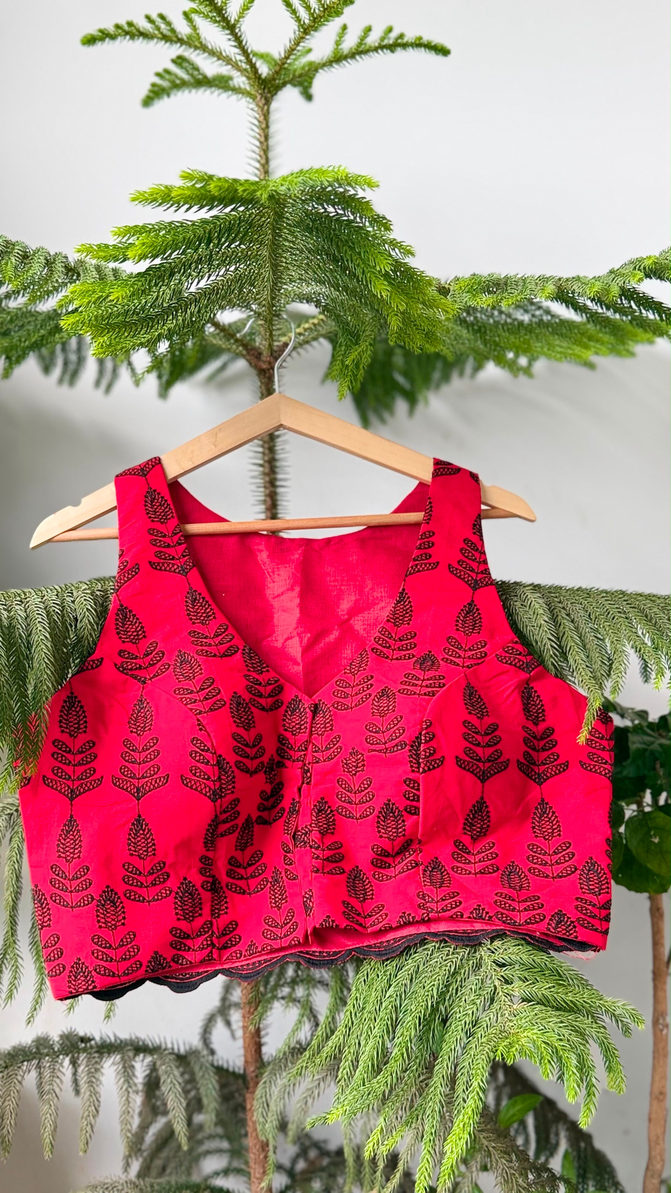 SINDOORI NOOR red and black printed sleeveless blouse, detail view