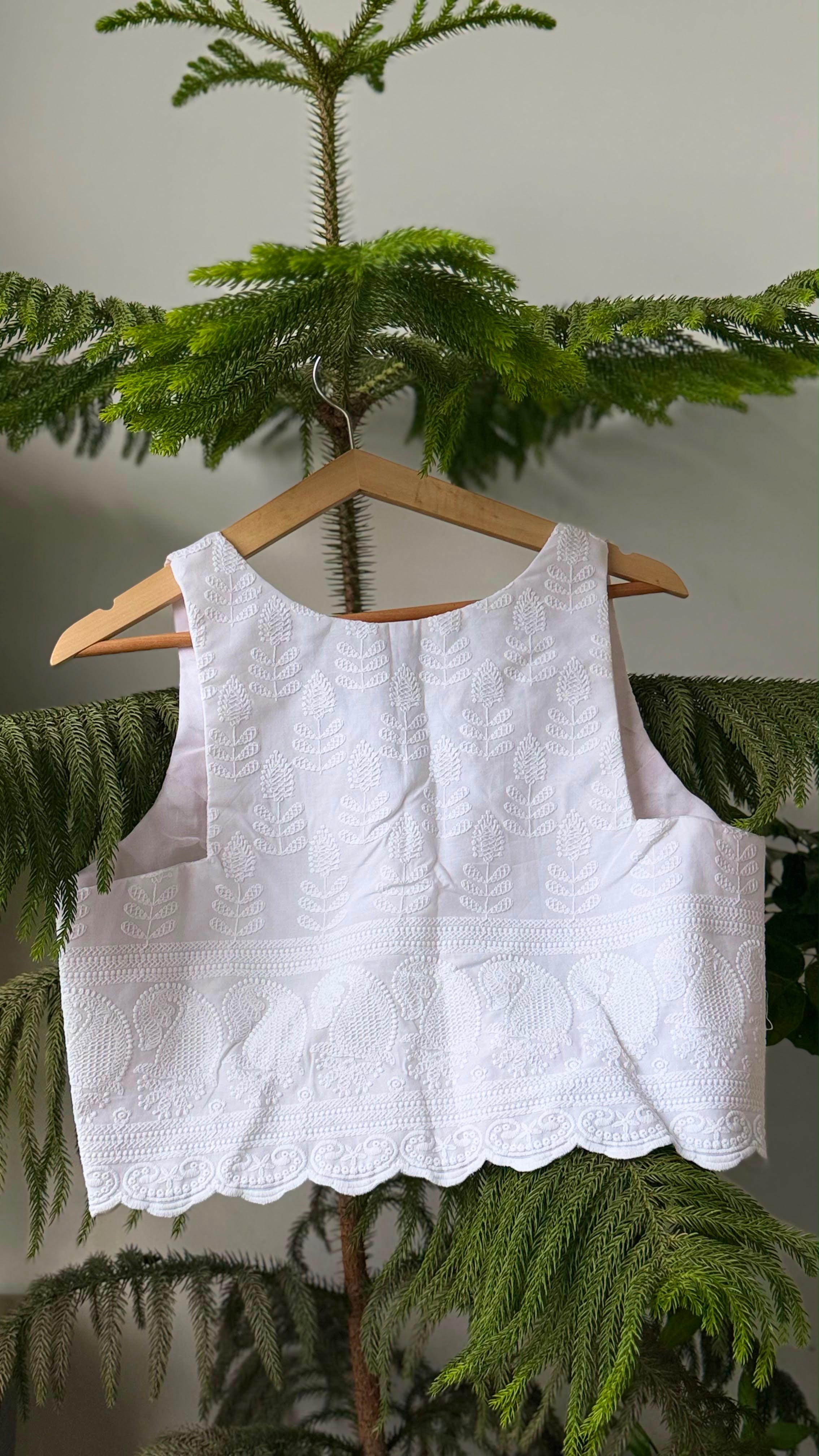 CHAND NOOR white chikankari padded sleeveless blouse, detail view